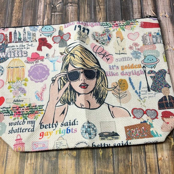 5for$10 Taylor Swift Music Albums Book Cosmetic Makeup Bag Travel Bag NWT - Picture 1 of 5